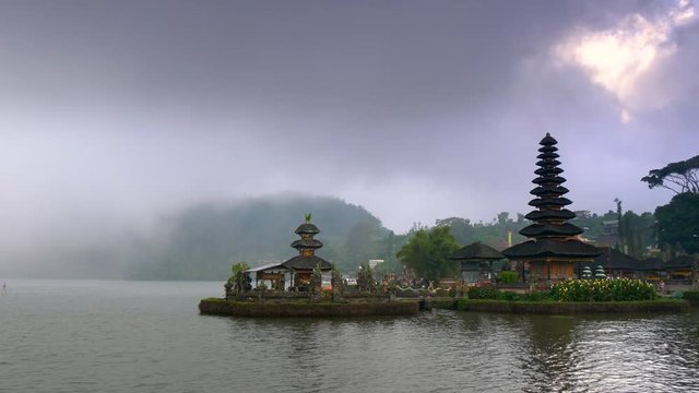 
00:01 | 00:17
1&times;

Pura Ulun Danu Bratan Temple. Major Shivaite water temple in Bali, Indonesia.