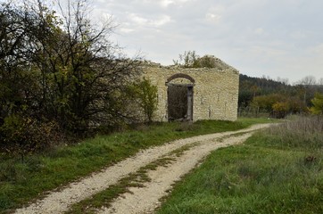 ruiny stodoły