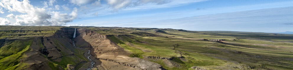 Fototapeta na wymiar Panorama Island Hengifoss