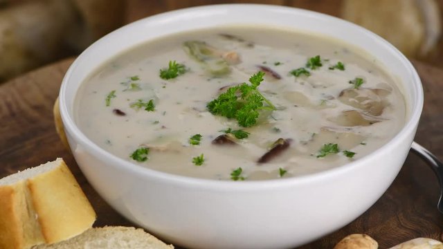 Porcini Soup (rotating on a wooden plate; seamless loopable; 4K)