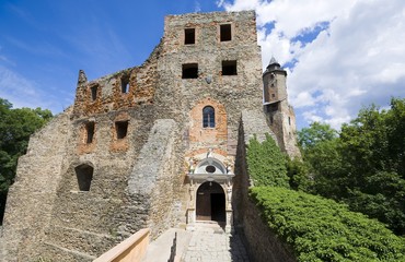 Fototapeta na wymiar Entrance portal to Gothic-Renaissance style Grodno castle in Zagorze Slaskie, Lower Silesia, Poland