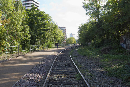 France, Paris, 15th district, small section of the Chemin de fer de Petite Ceinture ("little belt railway") between the rue Saint Charles and the rue Olivier de Serres