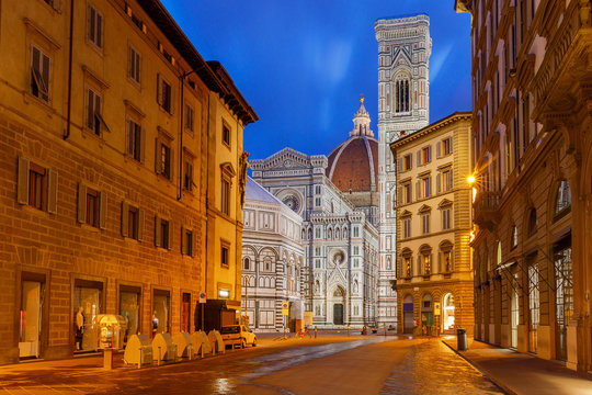 Florence. Night Street.