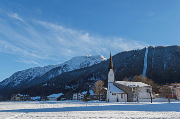 Pertisau mit Pfarrkirche, , Tirol, Österreich

