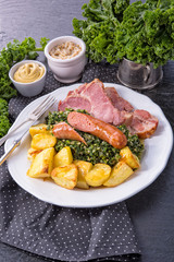 tasty oldenburg gruenkohl