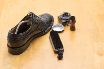 靴磨きイメージ