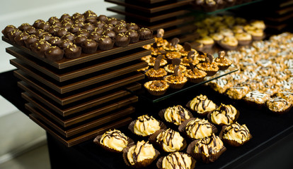 chocolate cookies with nuts and caramel