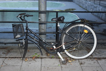 Schweden, Stockholm, Geländer, Södermalm, Rad, Fahrrad, defekt, gestohlen, Reifen, abgesperrt,...