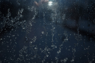  Schnee & Eis auf dem Fenster, Hintergrund