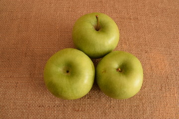 green apples