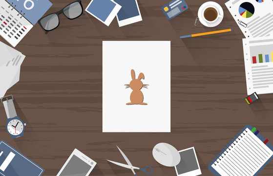 Kaninchen - Dokument auf Schreibtisch