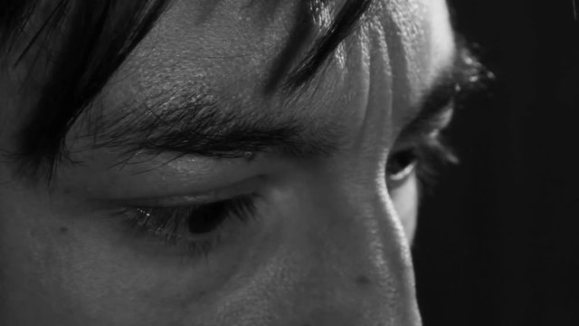 Man Get Strangulated by killer Hands