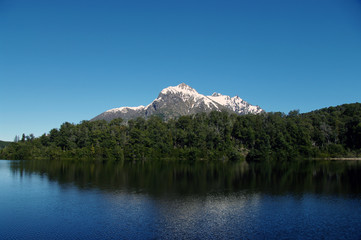 Lac de montagne de la région de Bariloche - 7
