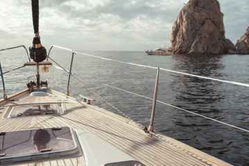 Obraz na płótnie Canvas Yacht sailing in the tropical sea