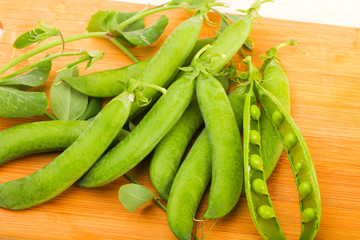 Ripe green peas
