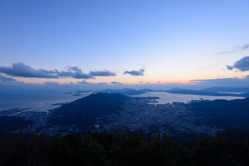 広島　呉の夕暮れ　灰ヶ峰からの眺め