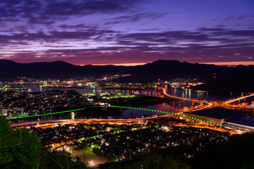 広島の夜景　黄金山からの眺め