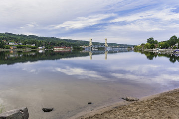 Obraz premium Lonely Bridge