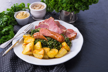 tasty oldenburg gruenkohl