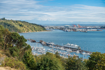 Fototapeta na wymiar Tacoma Port and Rainier 6