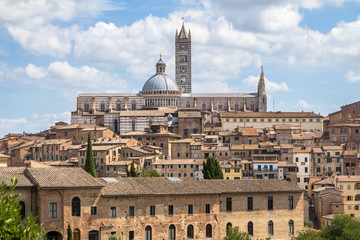 Fototapeta premium View of the old city Siena, Tuscany, Italy