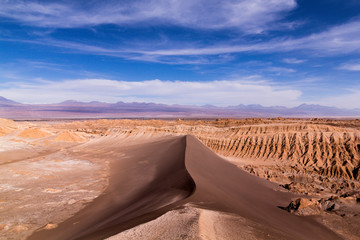 Fototapeta na wymiar Sand Dune in Valle de la Luna, Chile