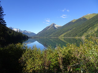 Fototapeta na wymiar Beautiful Duffey Lake in British Columbia, Canada