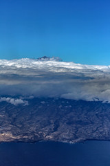 Fototapeta na wymiar Teneriffa und die Spitze des Teide