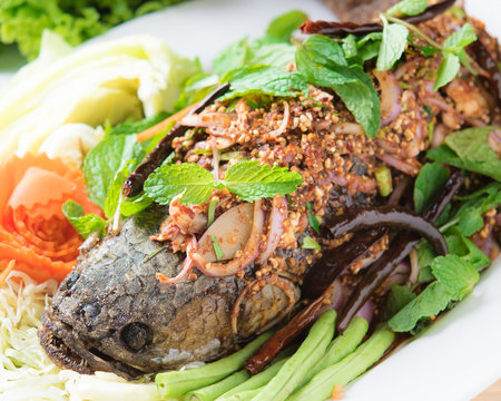 Deep Fried Snakehead Fish with Herb and Spicy Sauce,Thai food
