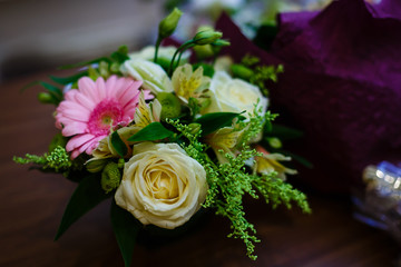 pink daisy white rose