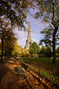 Paris Monument 259