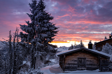 Hüttenromantik im Zillertal / Hut in Austrian Alps with colorful sunset