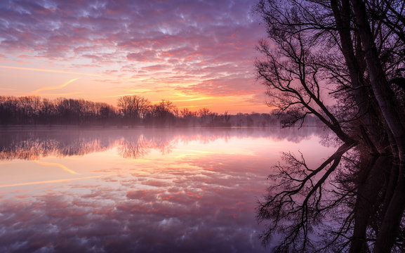 Colorful Sunrise in Hanover / Farbenpr&auml;chtiger Sonnenaufgang in Hannover