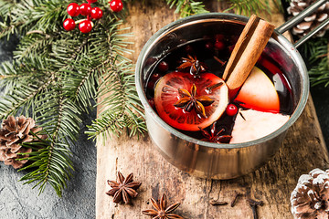 Hot mulled wine