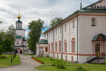Fototapeta na wymiar The Valdai Iversky Svyatoozersky Bogoroditsky Monastery. Church of the Archangel Michael of Michael