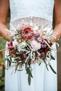 Bride holding bouquet 