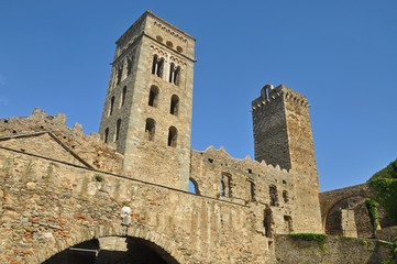 Fototapeta na wymiar Medieval monastery Sant Pere de Rodes in Spanish Catalonia