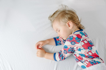 Fototapeta premium Little boy sleeping
