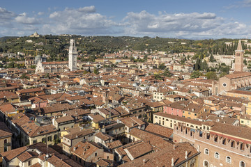 Fototapeta na wymiar Blick auf die Altstadt von Verona, Italien