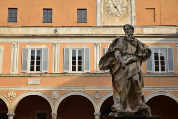 Obraz premium Cour du palais de l'Archevêché à Pise en Toscane, Italie