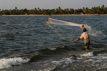 India kochi fisherman
