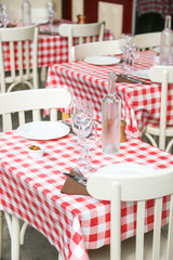 tables de restaurant , nappe vichy 3
