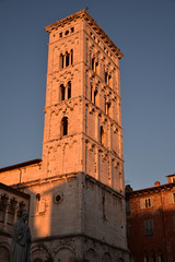 Campanile de l'église San Michele à Lucca en Toscane, Italie