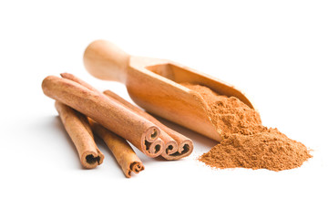 Cinnamon sticks and milled cinnamon.