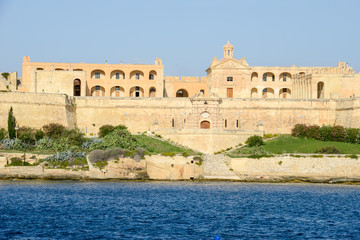Fototapeta premium View of manoel fort and island