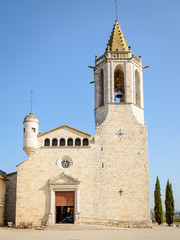 Iglesia parroquial de San Cugat en Fornells de La Selva, Gironés, Cataluña, España