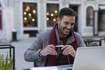 Obraz premium Businessman at the coffee shop
