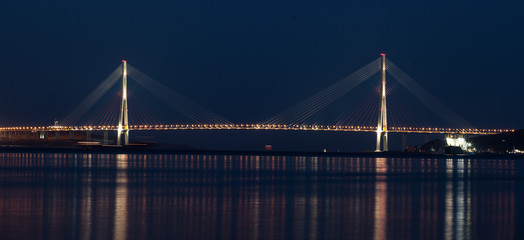Fototapeta na wymiar Russkiy Bridge seen from Mayak