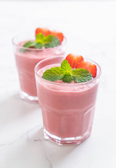 strawberry smoothies milkshake