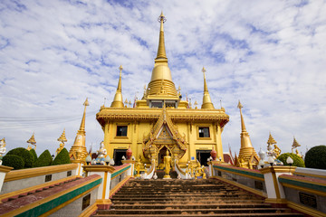 Fototapeta premium Keeree Wong Temple in Nakhon Sawan Province 